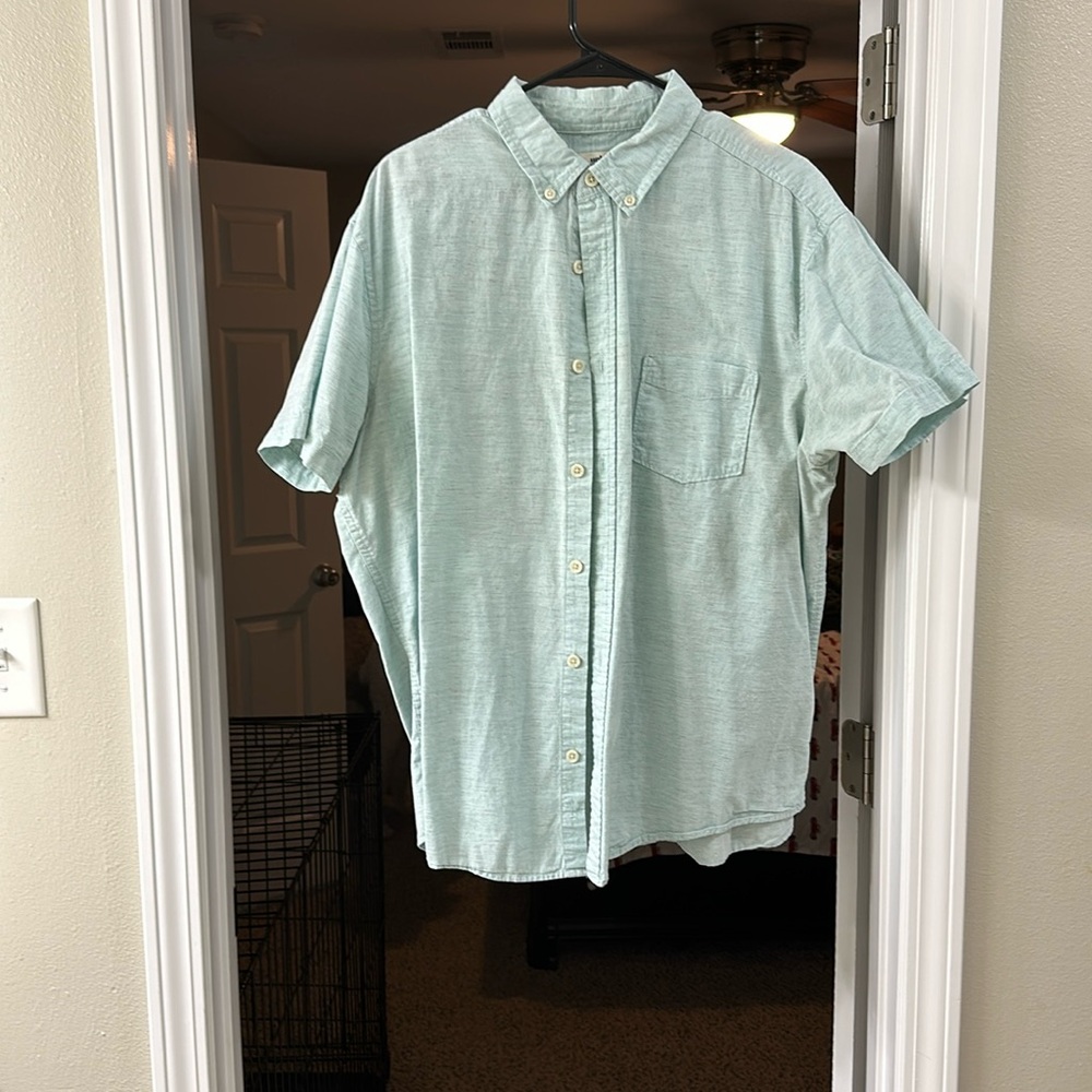 Blue short sleeve shirt